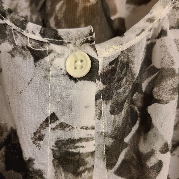 Apt 9 - petite large - black and white sheer blouse - Picture 3 of 5